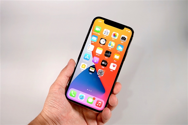 钢城苹果手机维修分享iOS 14.2修订版已到，专属iPhone 12系列 