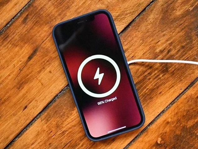 钢城苹果手机维修分享iPhone 12可以随便充电吗 
